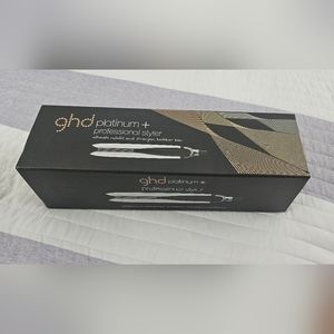 GHD Platinum + Flat Iron